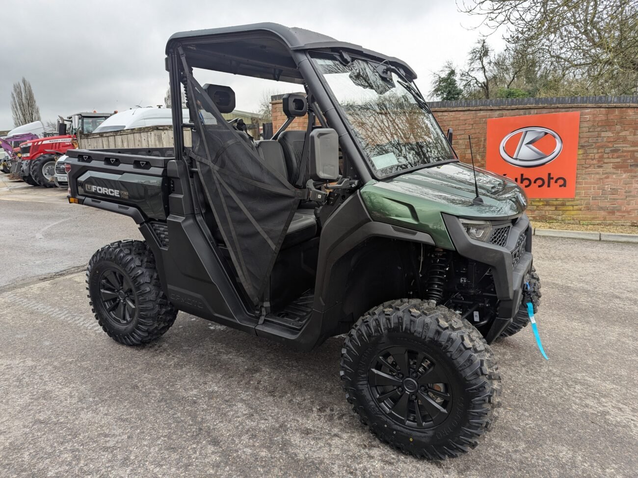CFMOTO U10 Pro Agri Edition - front view