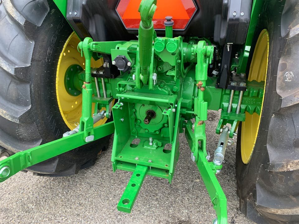 2024 John Deere 5050E - rear view 2