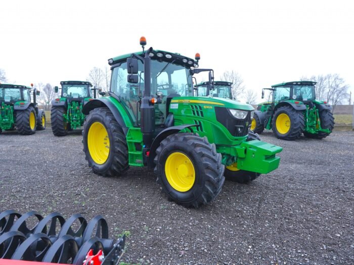John Deere 6130R - front view