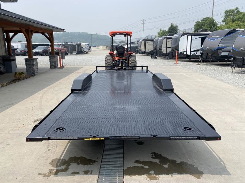 2025 H and H Trailer 14000 GVW Car Hauler - interior view 3