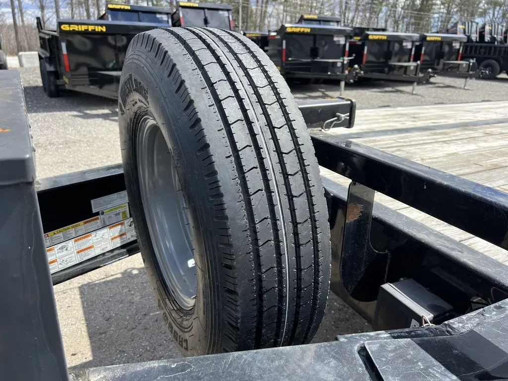 2022 Iron Bull Trailers 8.5×25 22K Deckover Equipment Hauler w/Rampage Ramps