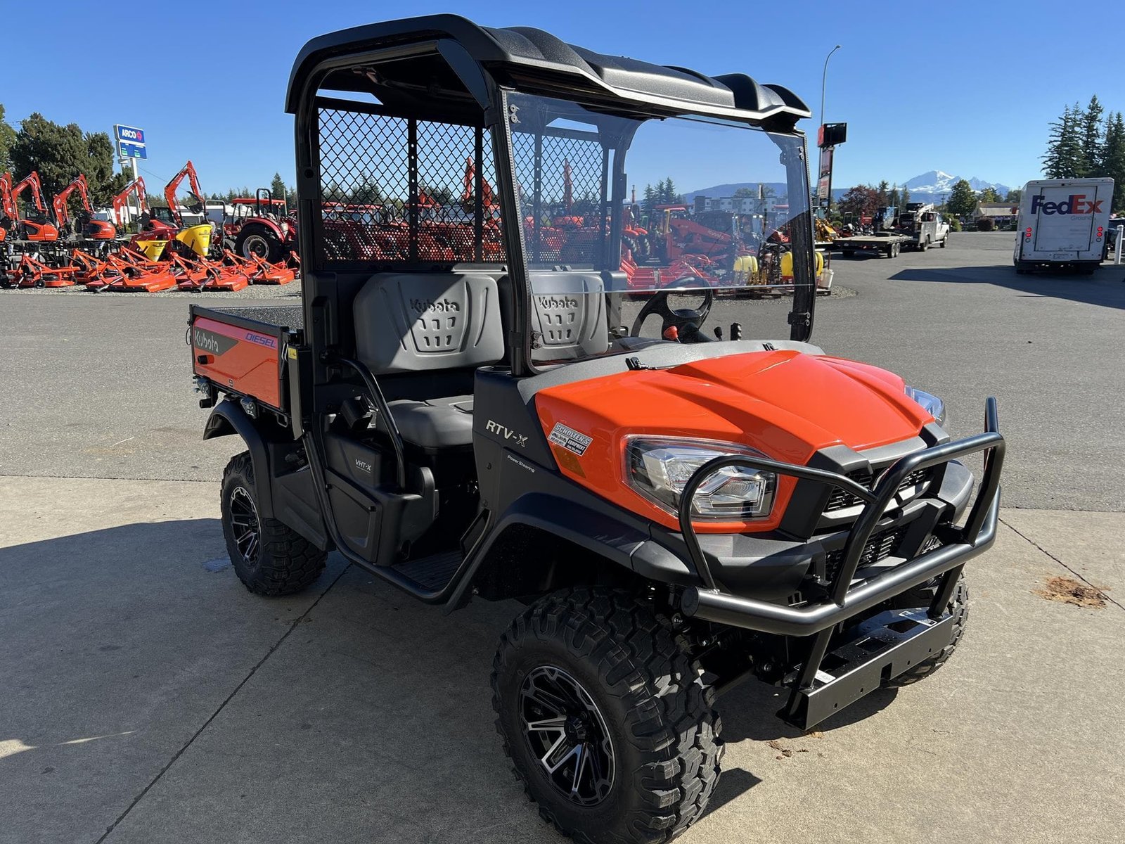 2025 Kubota RTV-X - three-quarter view