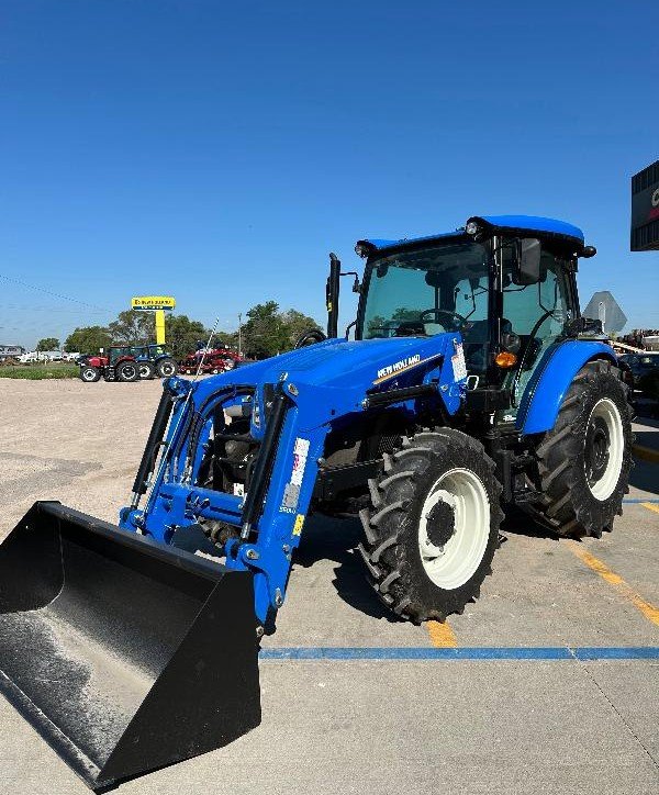 New Holland T 6.175 - front view