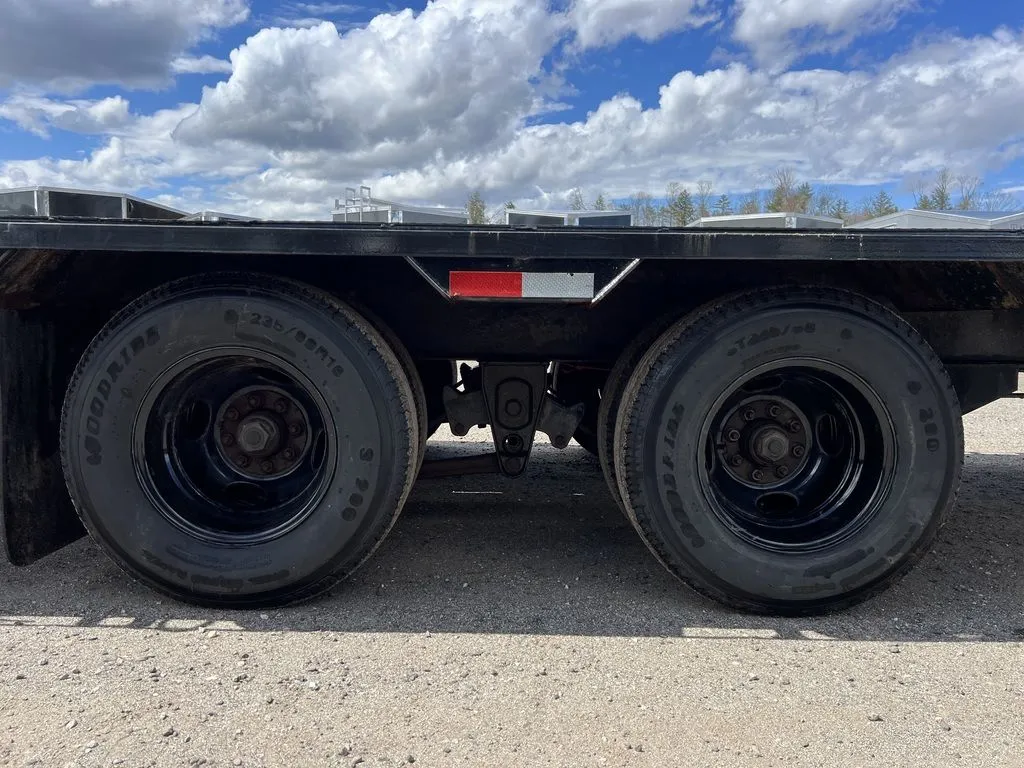 2022 Iron Bull Trailers 8.5×25 22K Deckover Equipment Hauler w/Rampage Ramps