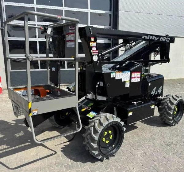 Cherry Picker - front view