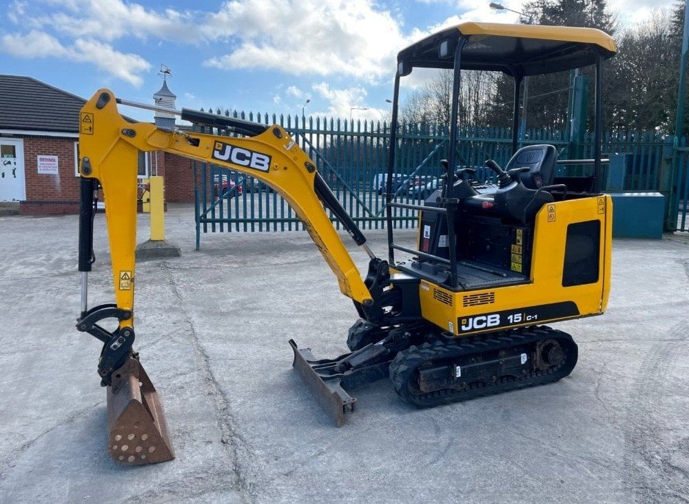 JCB 15C-1, Mini Excavator - close-up detail