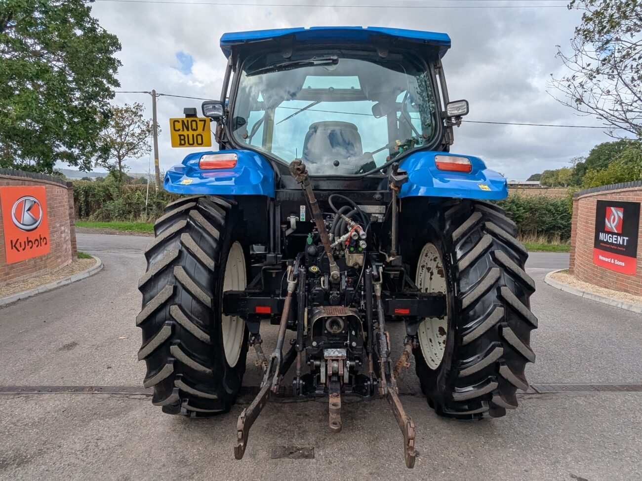 New Holland T 6.175 - three-quarter view