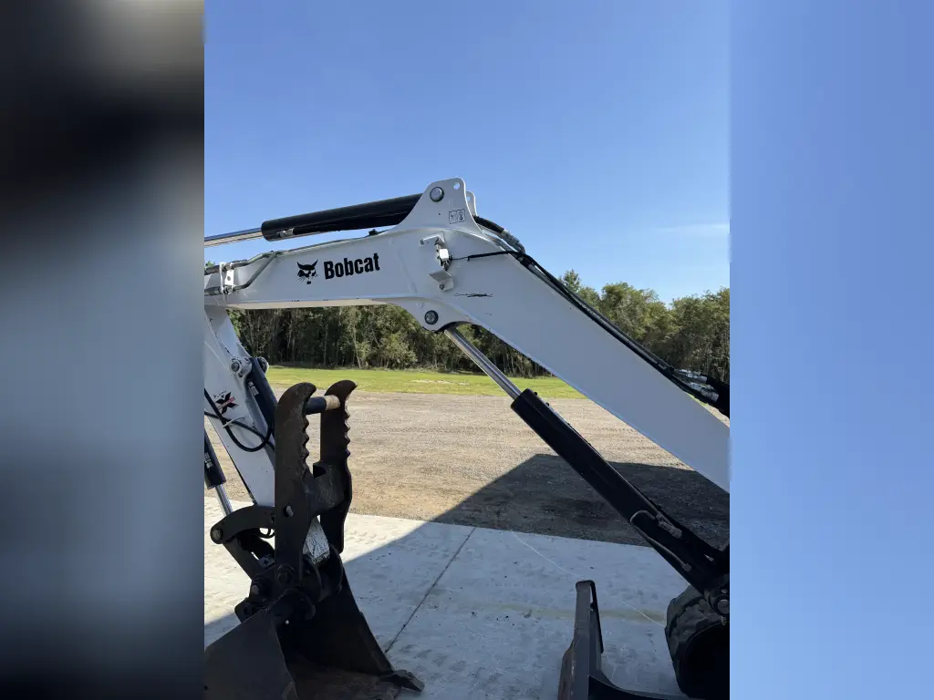 Used 2020 Bobcat Excavators E45 - three-quarter view 2