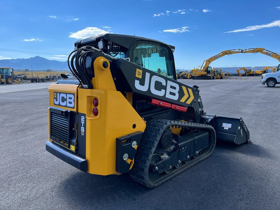 2025 JCB 2TS-7T - three-quarter view