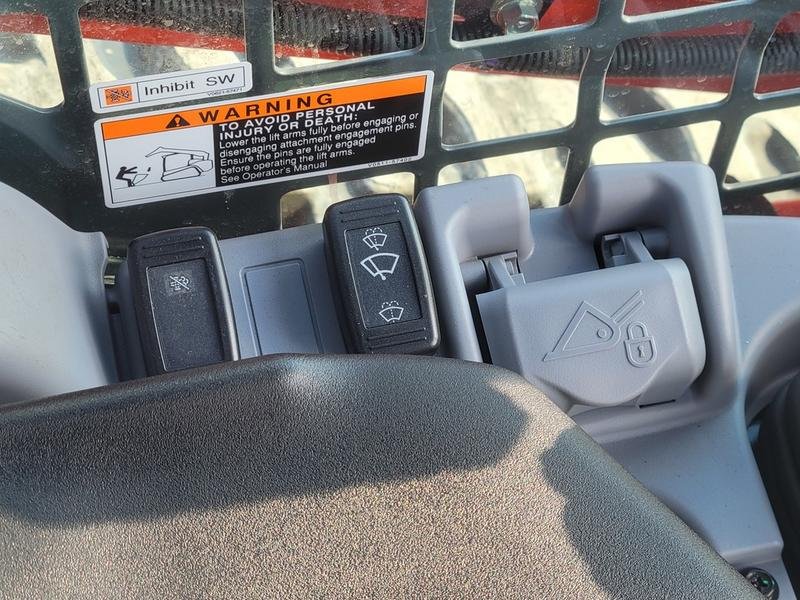 Kubota SVL97-2 - undercarriage detail
