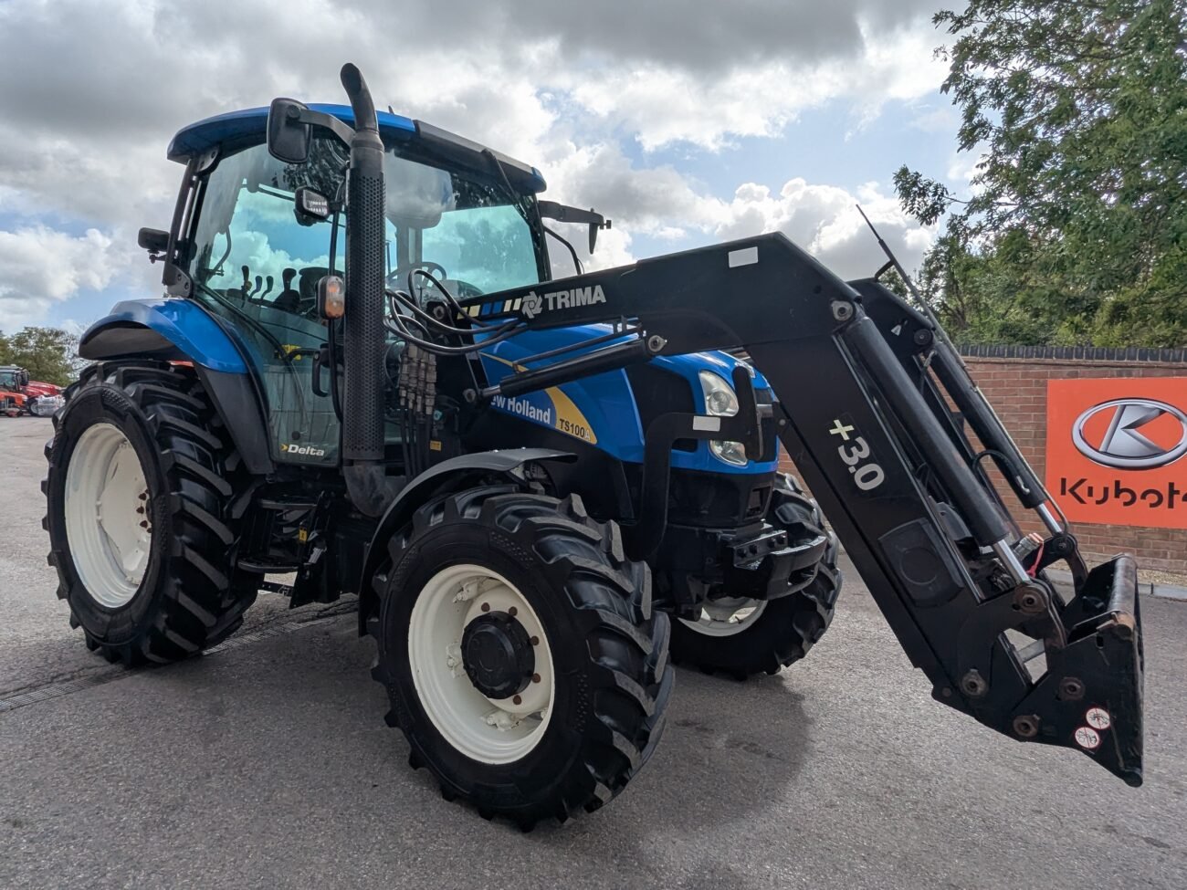 New Holland T 6.175 - undercarriage detail