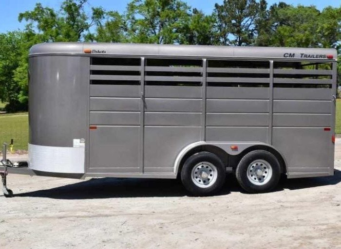 2017 CM 3HSLBP 3 Horse Trailer