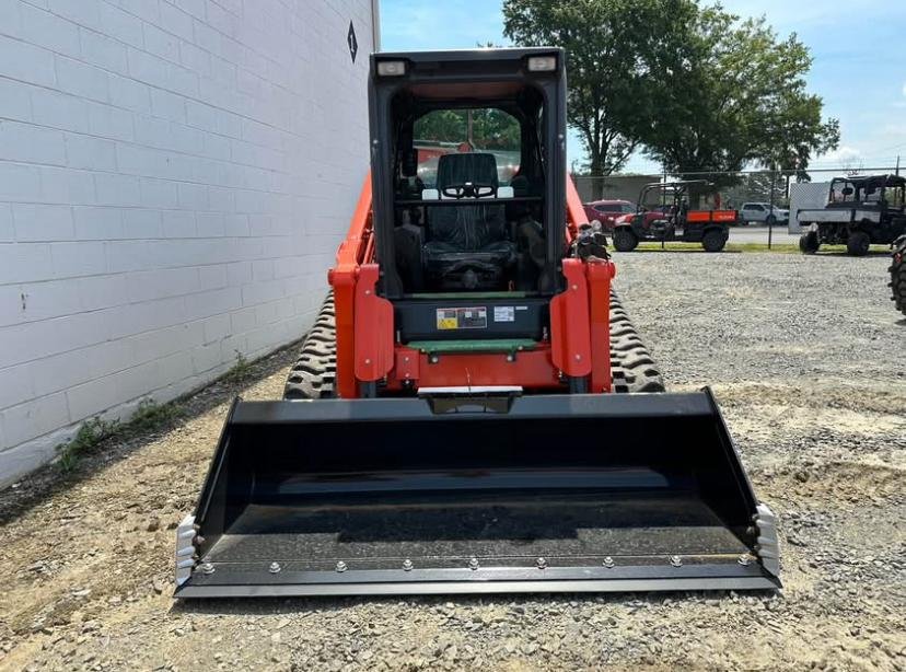 Kubota SVL97-2 - three-quarter view