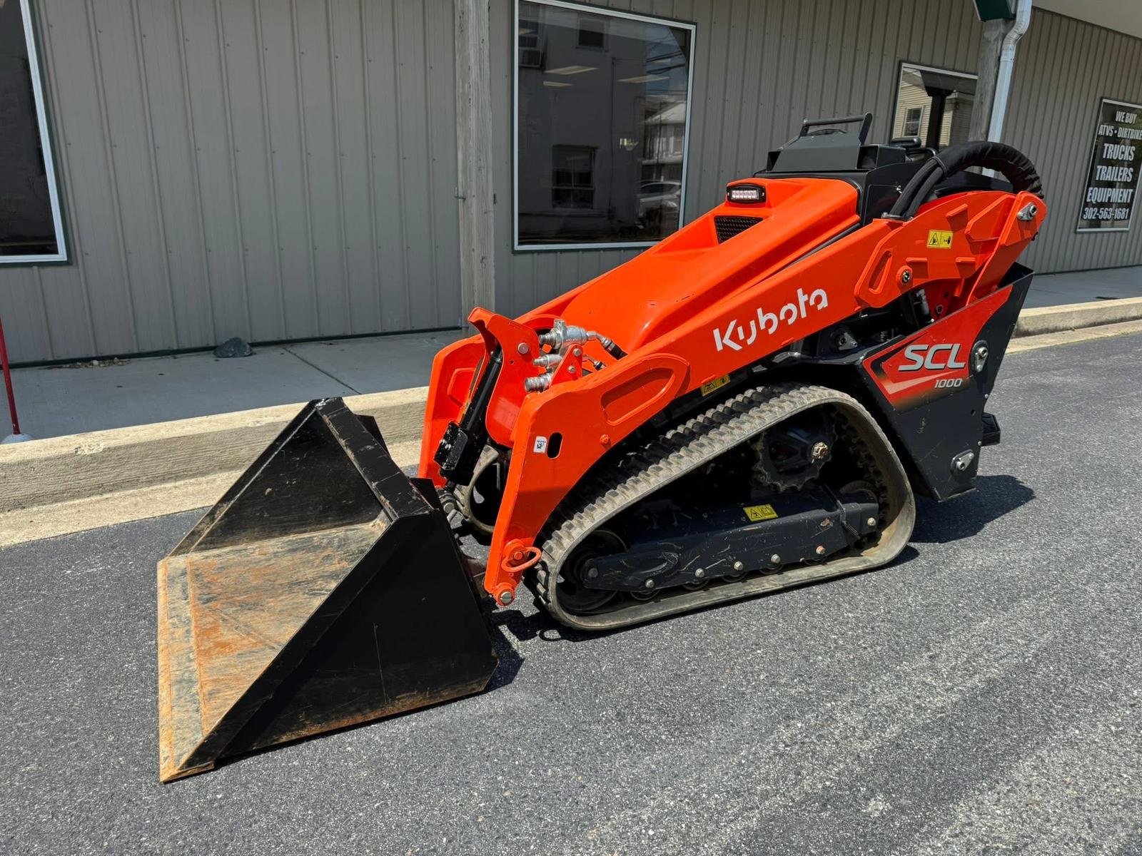 2024 Kubota SCL1000 - three-quarter view