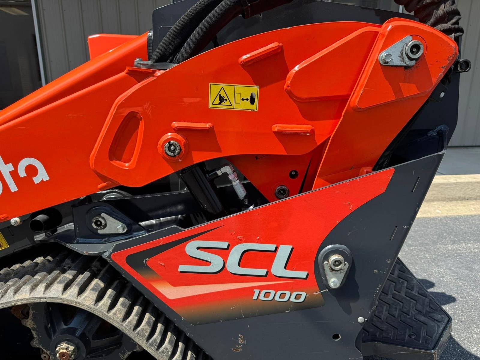 2024 Kubota SCL1000 - front view 2