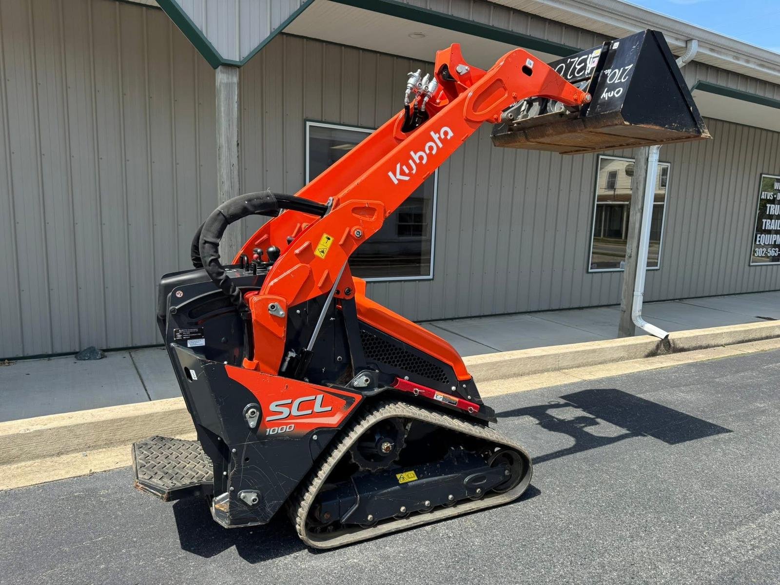 2024 Kubota SCL1000 - interior view 2