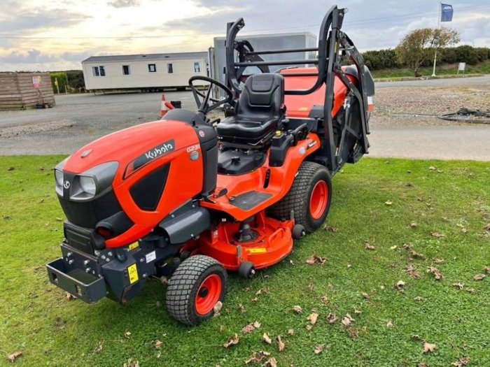 Kubota G231 - front view