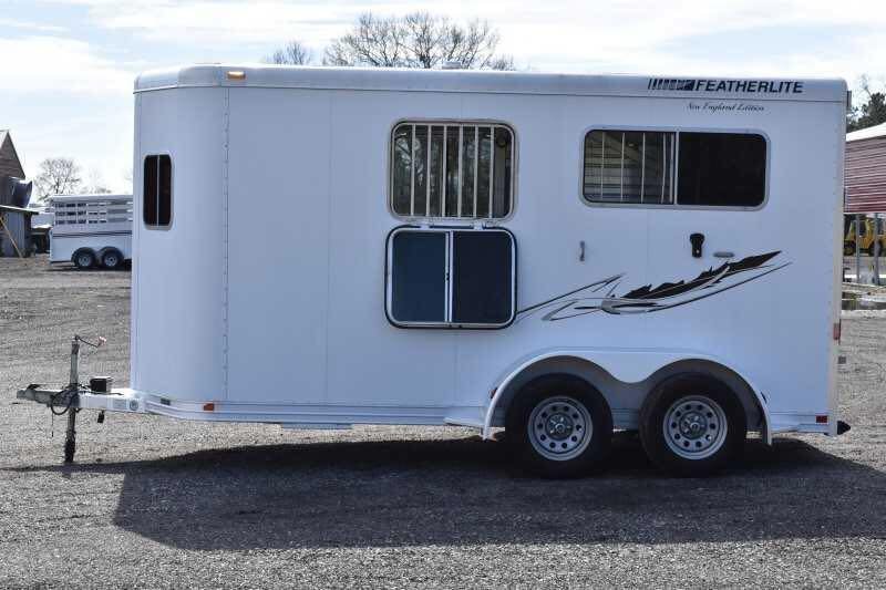 2005 Featherlite 2HST 2 Horse Trailer