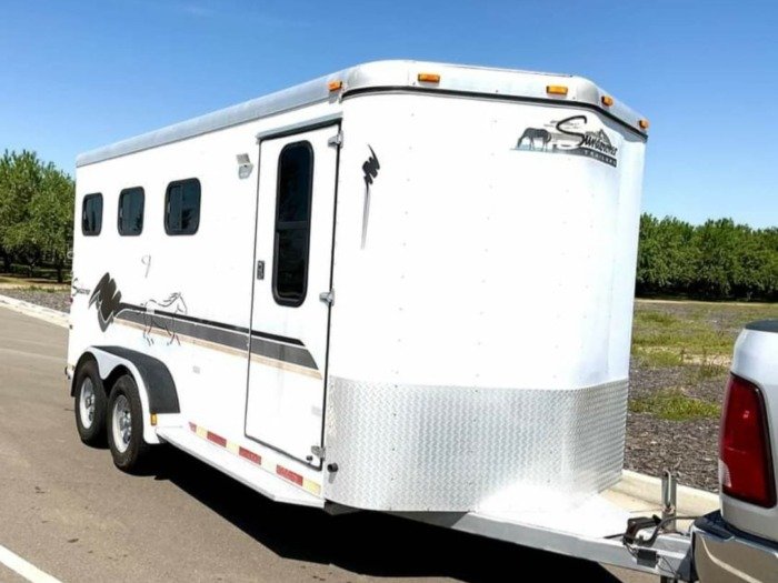 1999 Sundowner 3 Horse Trailer