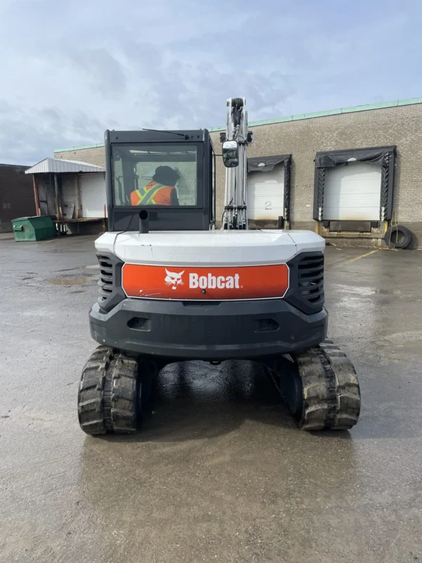 Bobcat E85 - close-up detail
