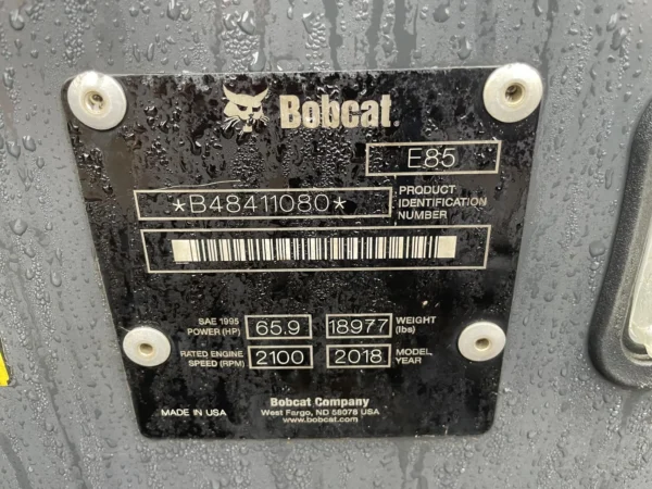 Bobcat E85 - interior view